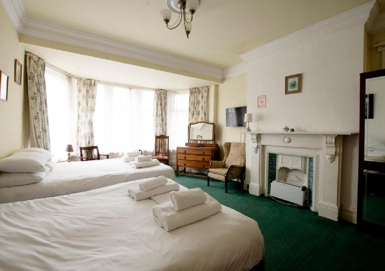 Hotels 24-7 - The Old Victoria Hotel Newport  Exterior foto